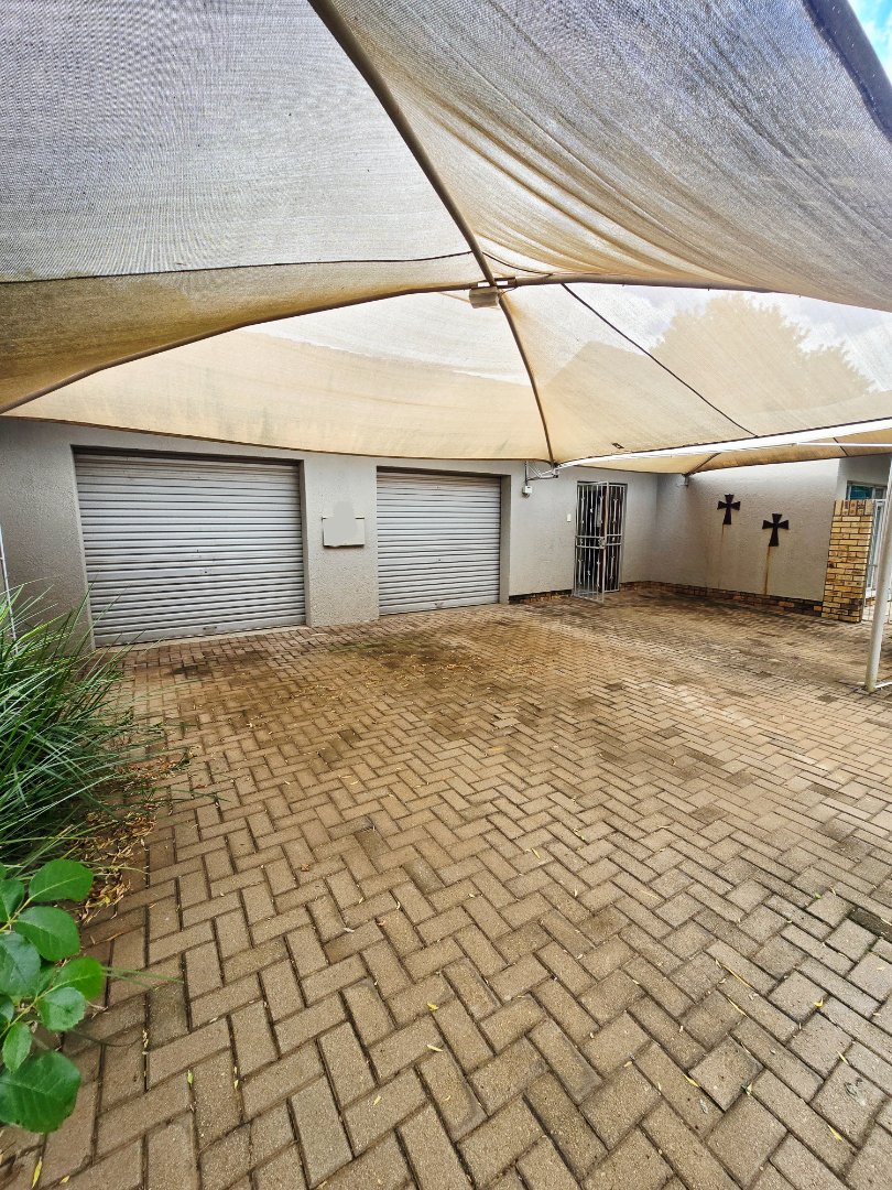 3 Bedroom Property for Sale in La Hoff North West